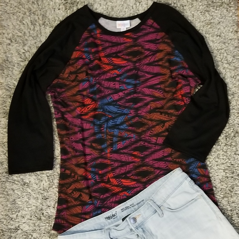 Lularoe Randy Tee